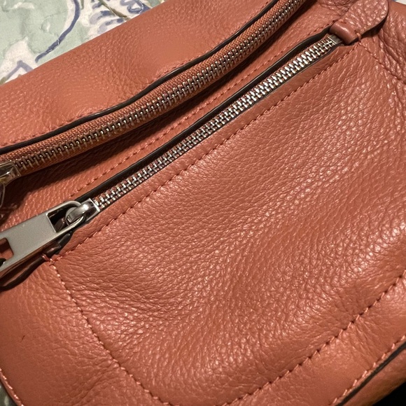 Pink leather shoulder bad - Picture 2 of 4